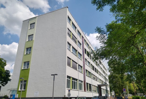 Gebäude der AOK PLUS Standort Gera | kubusIT - Arbeitsgemeinschaft von Körperschaften des öffentlichen Rechts eGbR